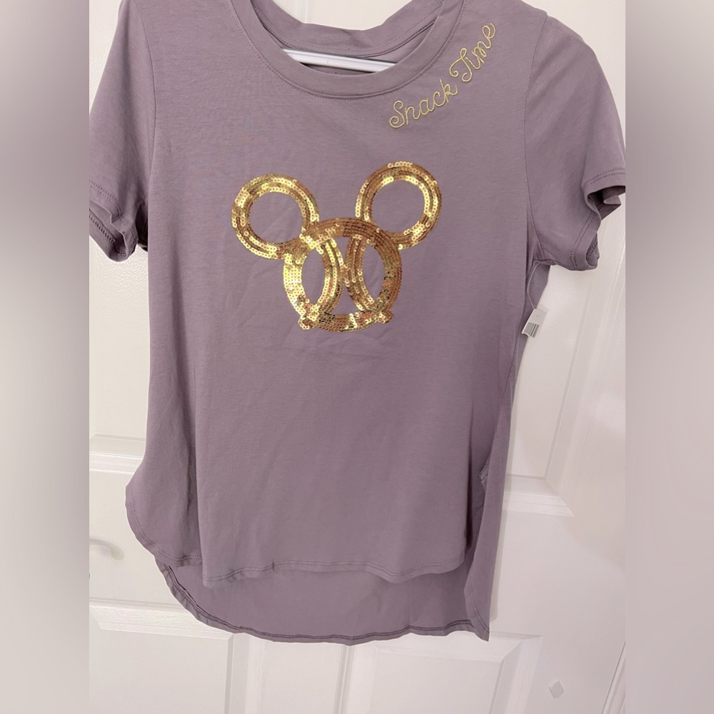 Disney Women's Shirt - Mickey Mouse Pretzel Sequined Tee / Size S/ Pit to pit 18